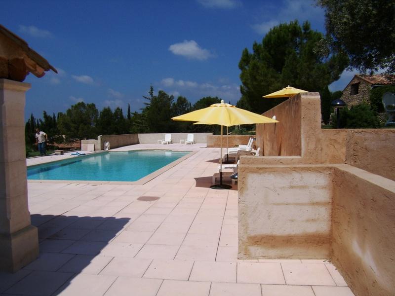 Mas en Provence du XVIIIème siècle avec piscine